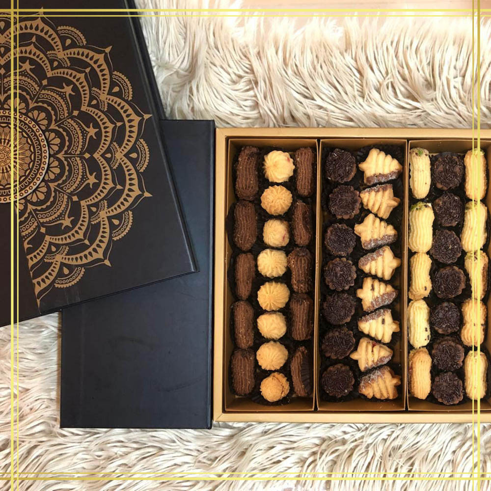 Sweet Petit Four Box